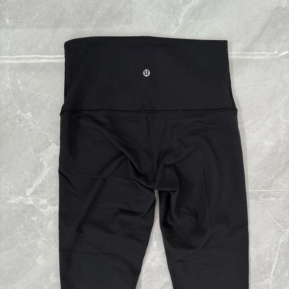 Women’s Lululemon Align High-Rise Crop 21” Leggings Workout Athletic Size 6 - Picture 10 of 16